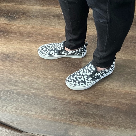 Sketchers Megacraft Black and White Sneaker Flats Size 4.5 - Picture 6 of 16